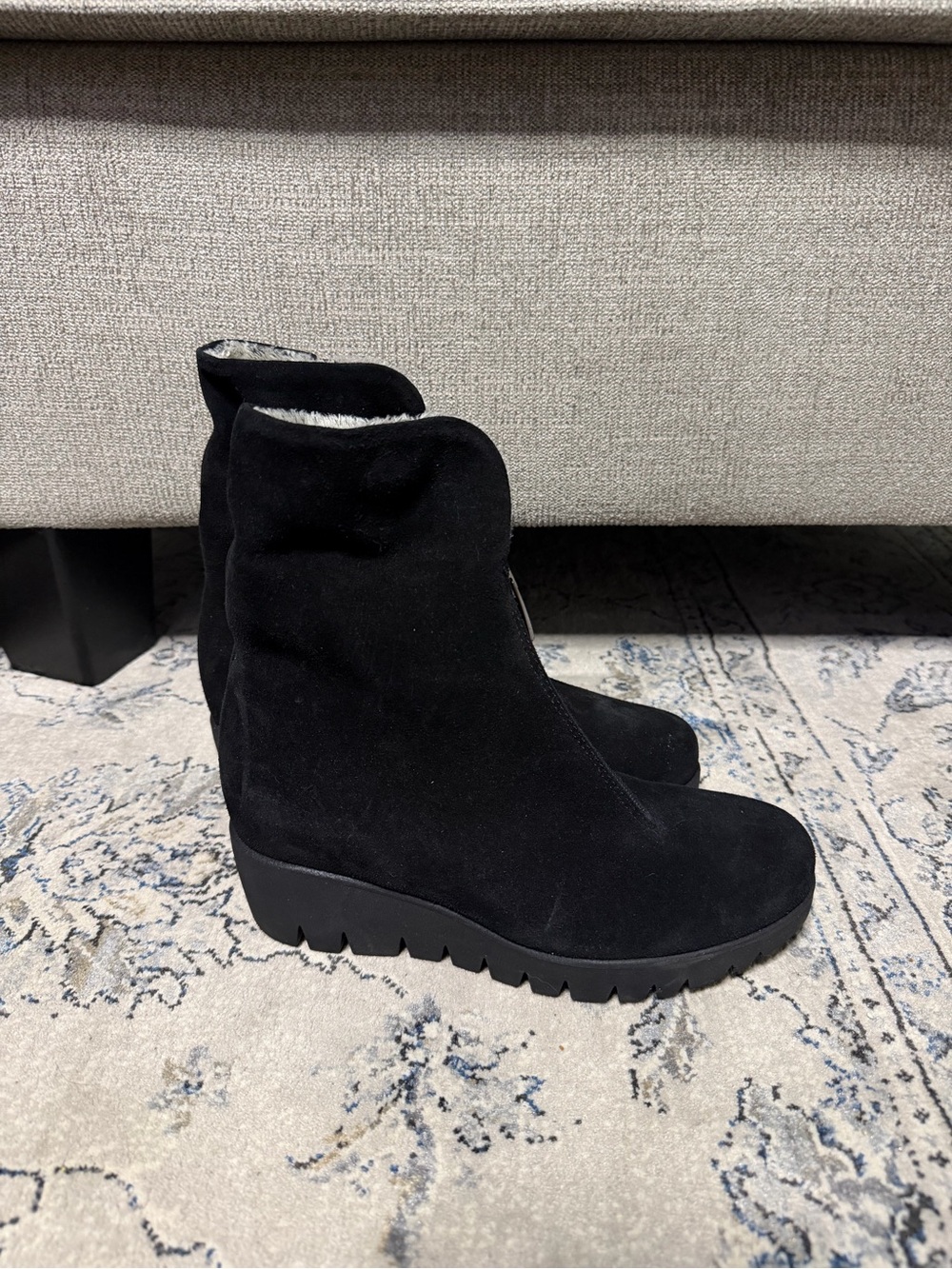 La Canadienne Thyme Waterproof Suede Wedge Booties - Picture 4 of 11